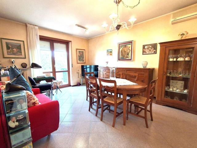 Appartamento in vendita a Sud-Ovest, Brenzone