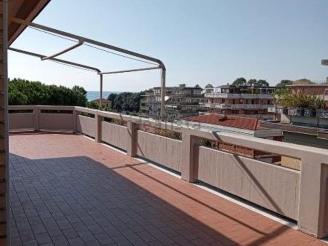 Attico in vendita a Poveromo, Marina Di Massa