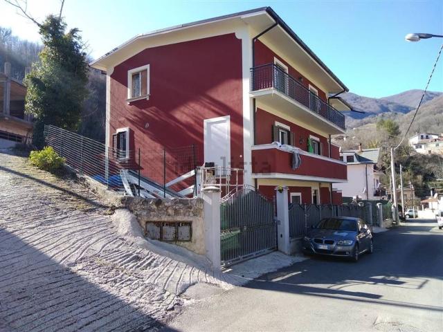 Appartamento in vendita a Civitella Roveto, Abruzzo