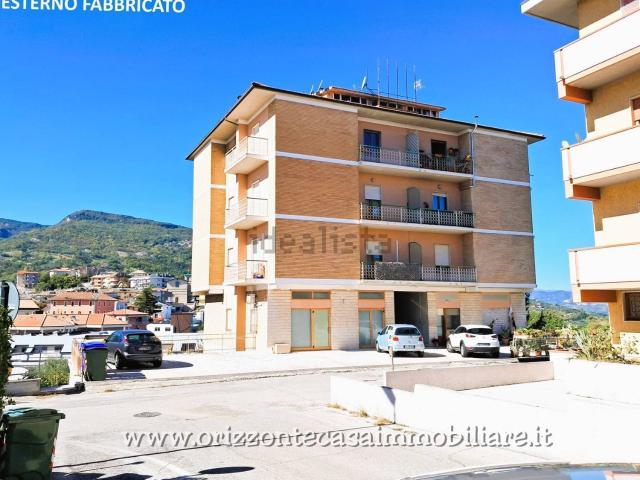 Appartamento in vendita a Capolavilla, Marche