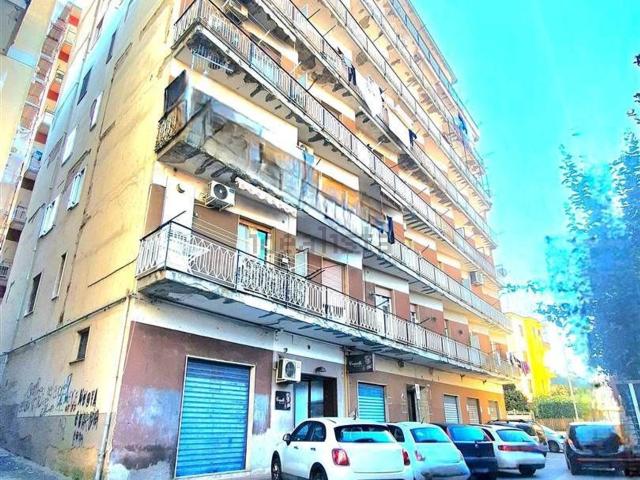 Appartamento in vendita a Roccapiemonte, Salerno