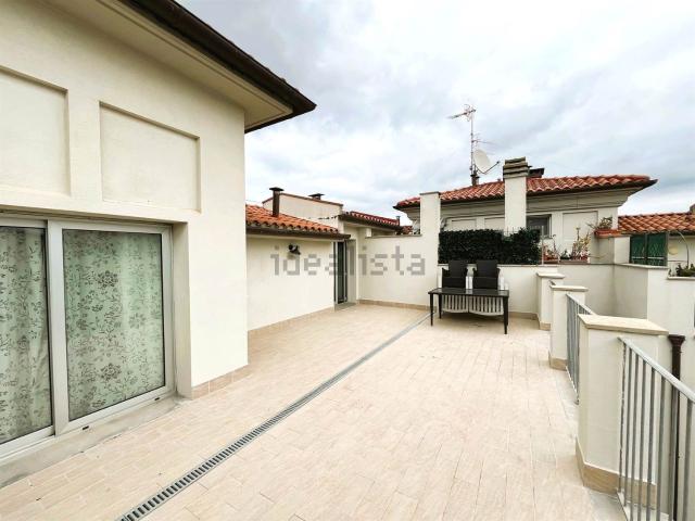 Attico in vendita a Follonica, Toscana