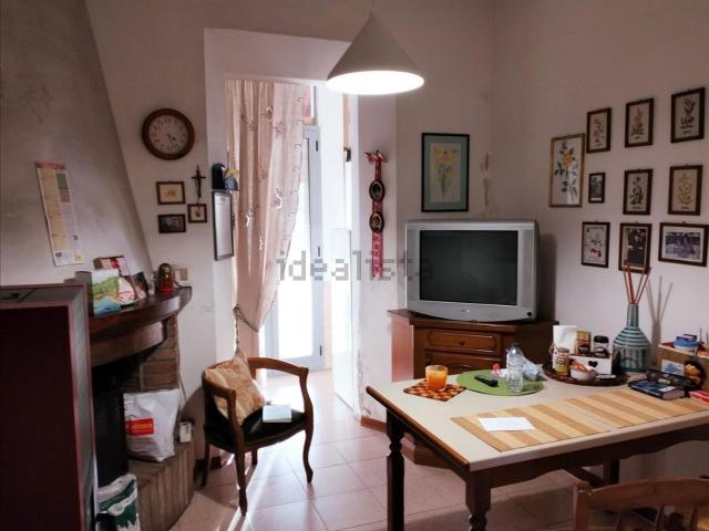 Appartamento in vendita a Macchie, Gioiella