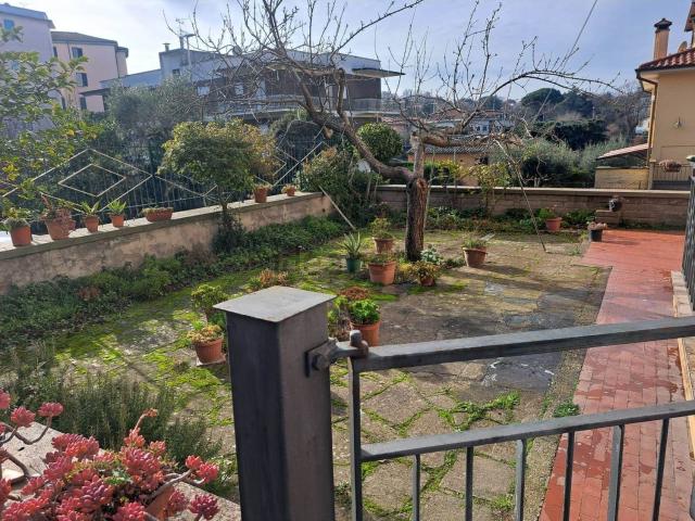Appartamento in vendita a Viterbo, Lazio