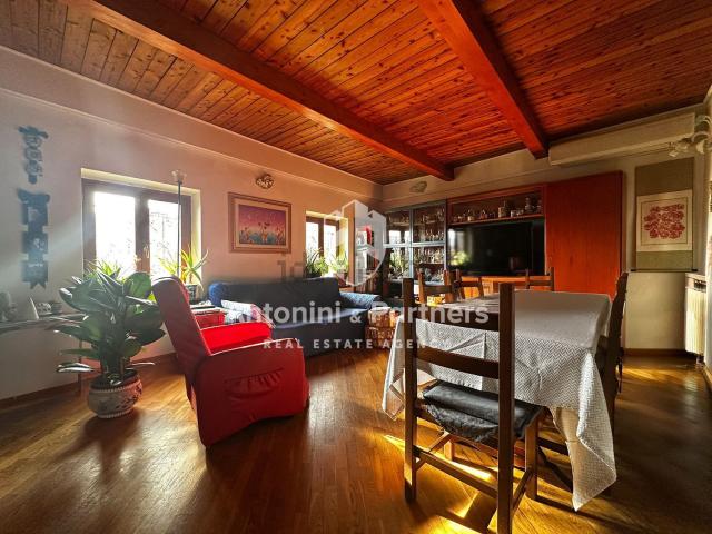 Appartamento in vendita a Izzalini, Umbria