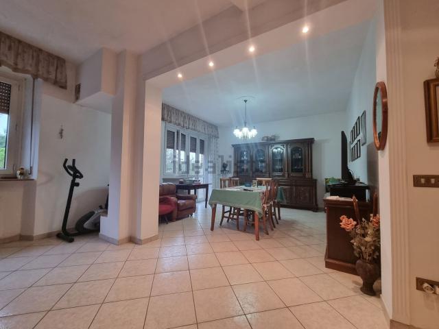 Appartamento in vendita a Marche, Macerata