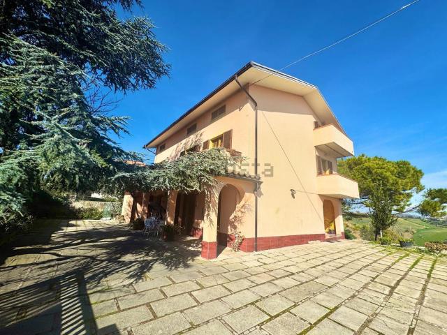 Appartamento in vendita a Montone, Mosciano Sant'angelo