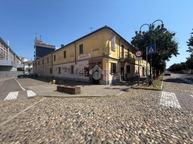 Appartamento in vendita a Robbio, Lombardia