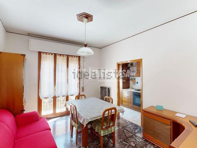 Appartamento in vendita a Montecassiano, Macerata