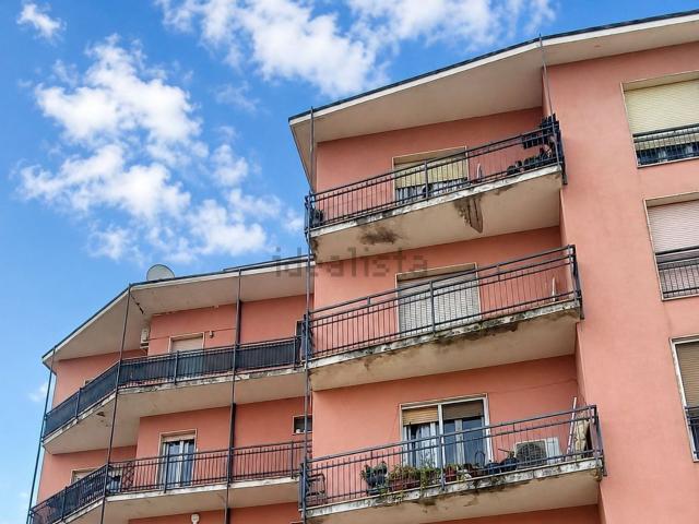 Appartamento in vendita a Solaro, Lombardia