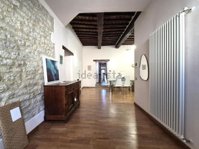 Appartamento in vendita a Gubbio, Umbria