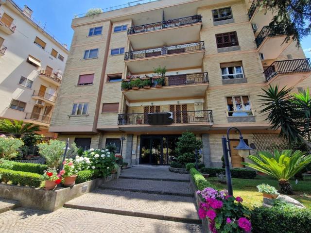 Appartamento in vendita a Costa Caselle, Roma Capitale