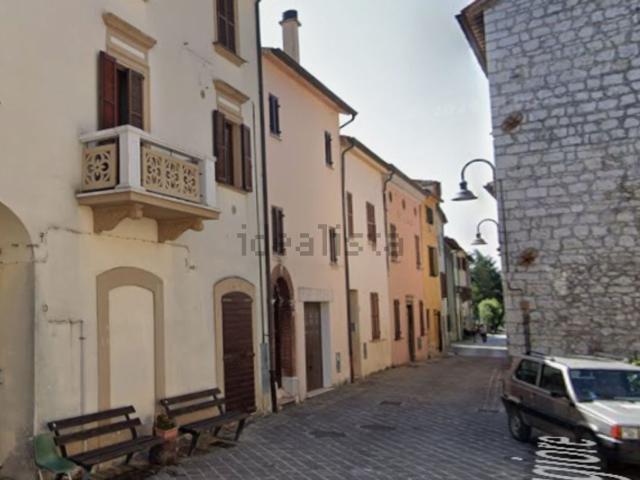 Appartamento in vendita a Campodonico, Marche