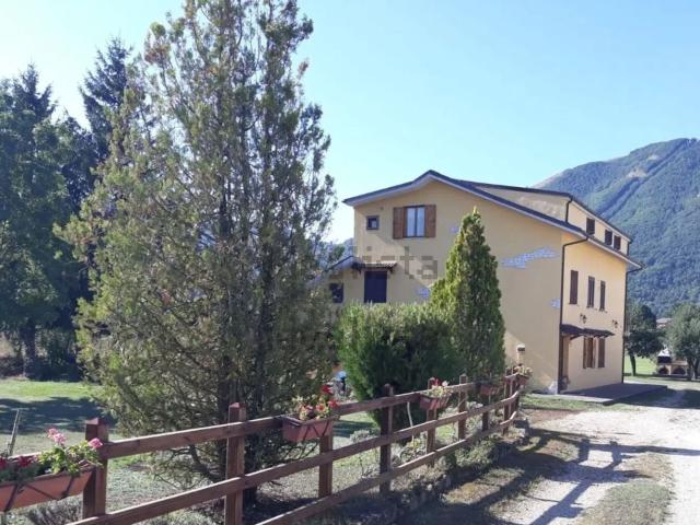 Appartamento in vendita a Leonessa, Lazio