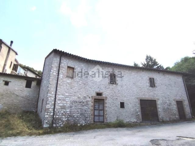Appartamento in vendita a Cerreto Di Spoleto, Umbria