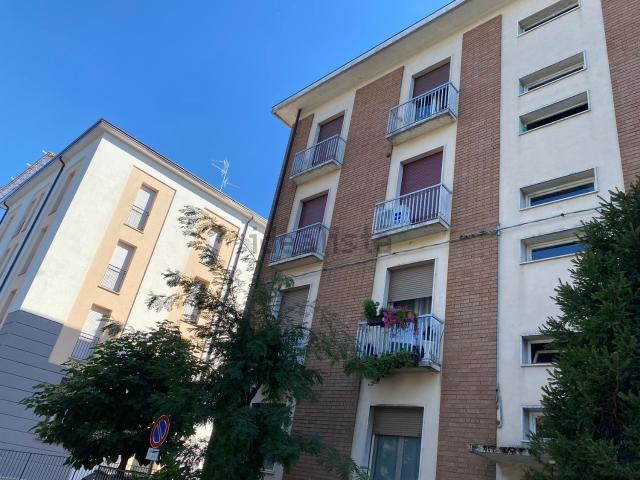 Appartamento in vendita a Mirandola, Modena