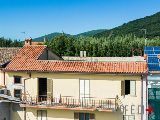 Appartamento in vendita a Salisano, Rieti