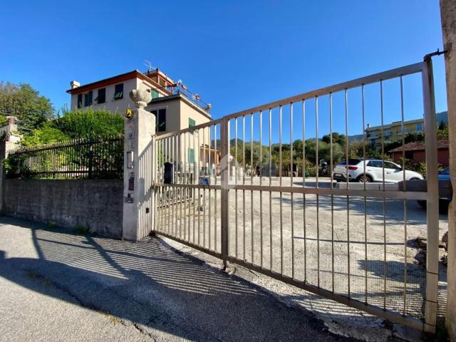 Appartamento in vendita a Media Val Bisagno, Serra Riccò