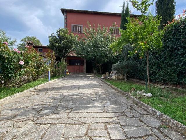 Appartamento in vendita a Paparano, Vitorchiano