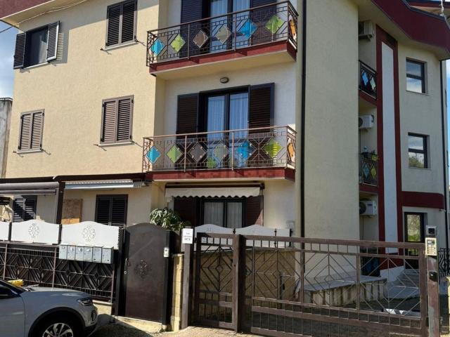 Appartamento in vendita a Catanzaro Lido, Catanzaro