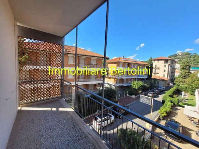 Appartamento in vendita a Bordighera, Liguria
