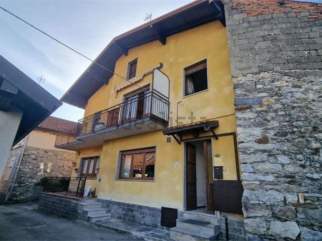 Appartamento in vendita a Cafferonio, Casale Corte Cerro
