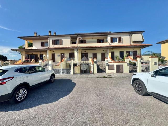 Appartamento in vendita a Assisi, Umbria