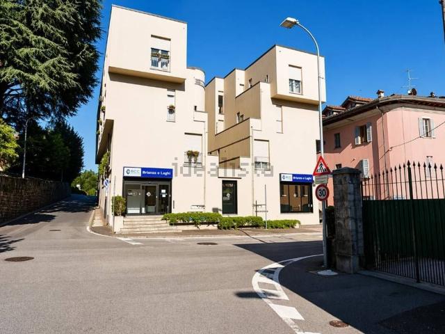 Appartamento in vendita a Carcano, Albavilla