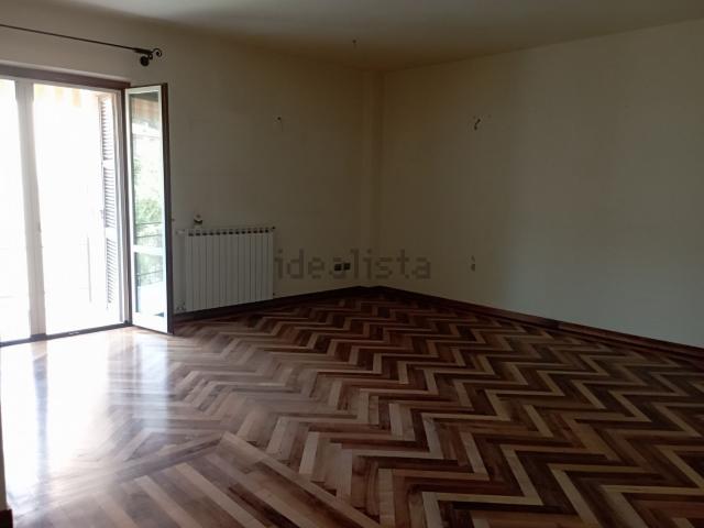 Appartamento in vendita a Spoleto, Umbria