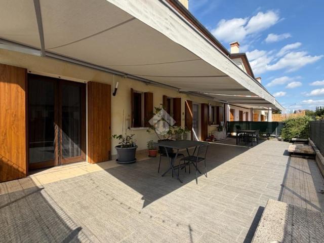 Appartamento in vendita a Bassano Del Grappa, Veneto