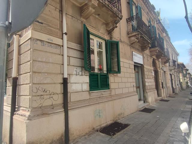 Appartamento in vendita a Calabria, Reggio Calabria