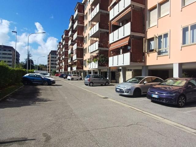 Appartamento in vendita a Quartiere 4, Firenze