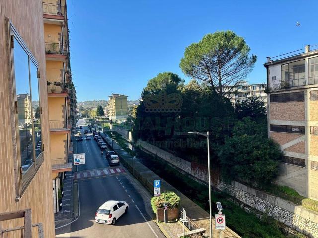 Appartamento in vendita a Atripalda, Campania