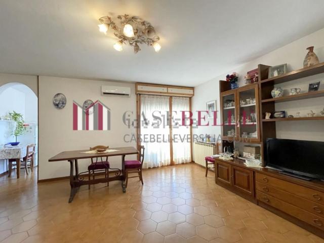 Appartamento in vendita a Caravello, Camaiore