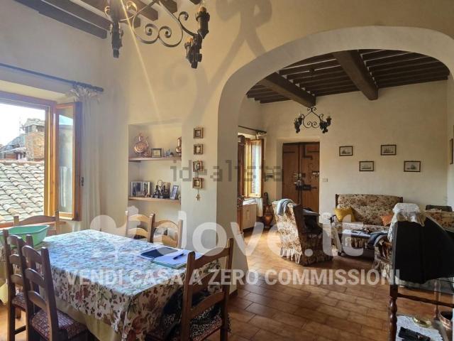 Appartamento in vendita a Chiusi Città, Toscana