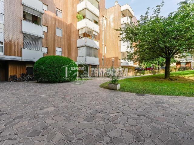 Appartamento in vendita a Oreno, Vimercate