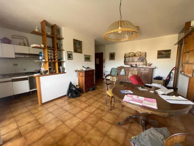 Appartamento in vendita a Pontecimato, Carrara