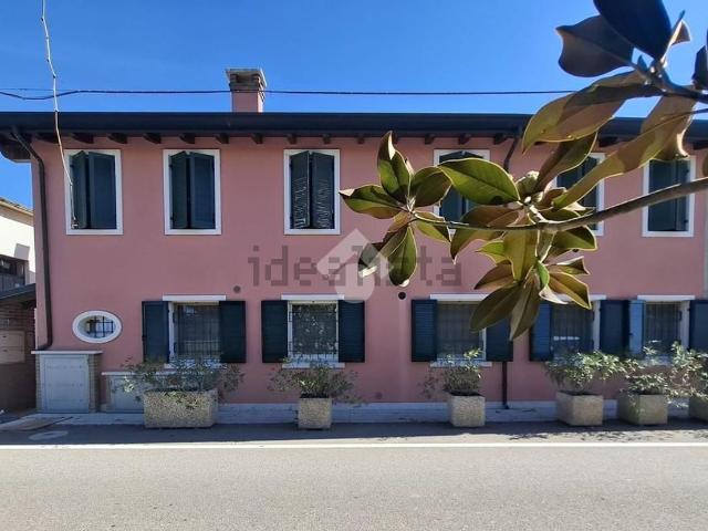 Appartamento in vendita a Palù, Verona