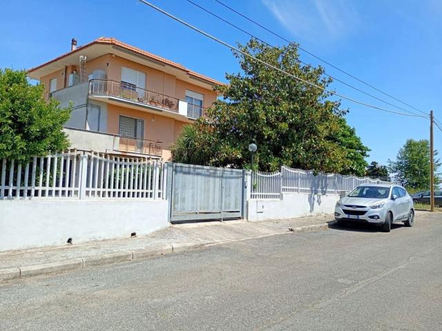Appartamento in vendita a Rimessone, Aprilia