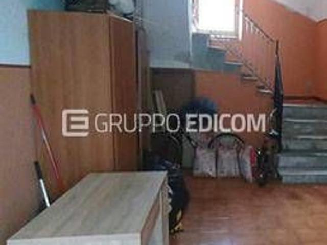 Appartamento in vendita a Follo, Liguria