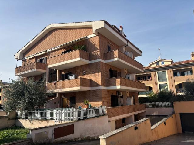 Appartamento in vendita a Guidonia Montecelio, Roma Capitale