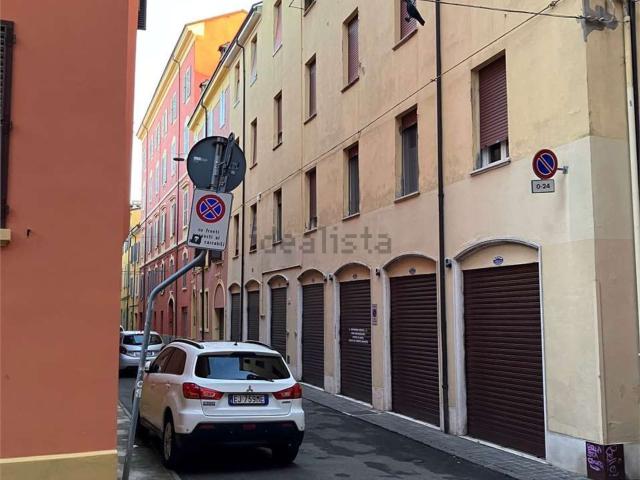 Appartamento in vendita a Modena, Quartiere Saliceto
