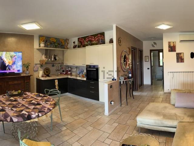 Appartamento in vendita a Candia, Marina Di Massa