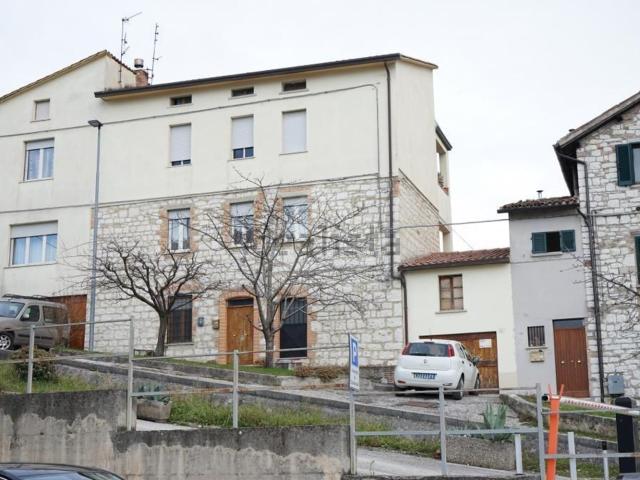 Appartamento in vendita a Gubbio, Umbria