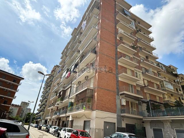 Appartamento in vendita a Rione Costantinopoli, Aversa