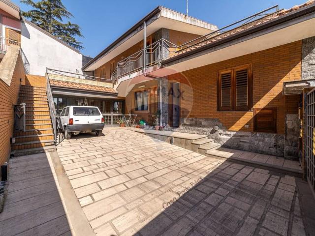 Appartamento in vendita a Aci Catena, Sicilia