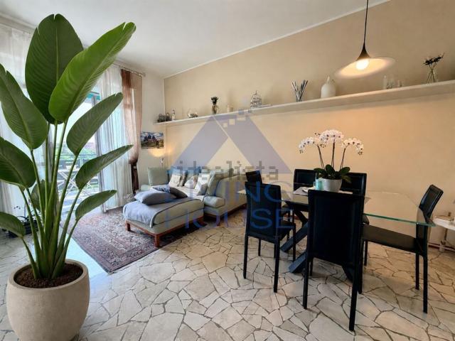 Appartamento in vendita a Sant'Albino, Monza