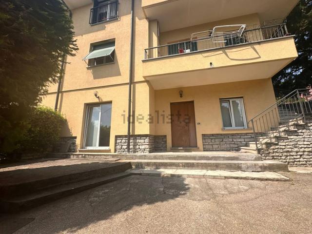 Appartamento in vendita a Galbiate, Lombardia