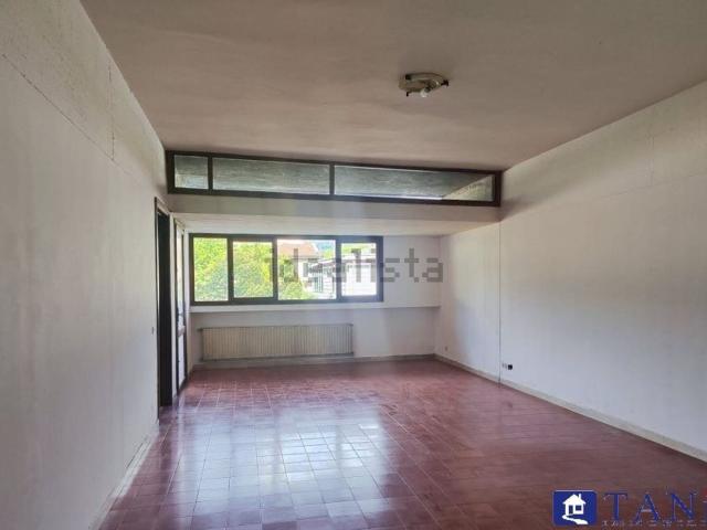 Appartamento in vendita a Fabbrica, Carrara