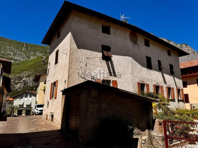 Appartamento in vendita a Comunità Alto Garda e Ledro, Dro